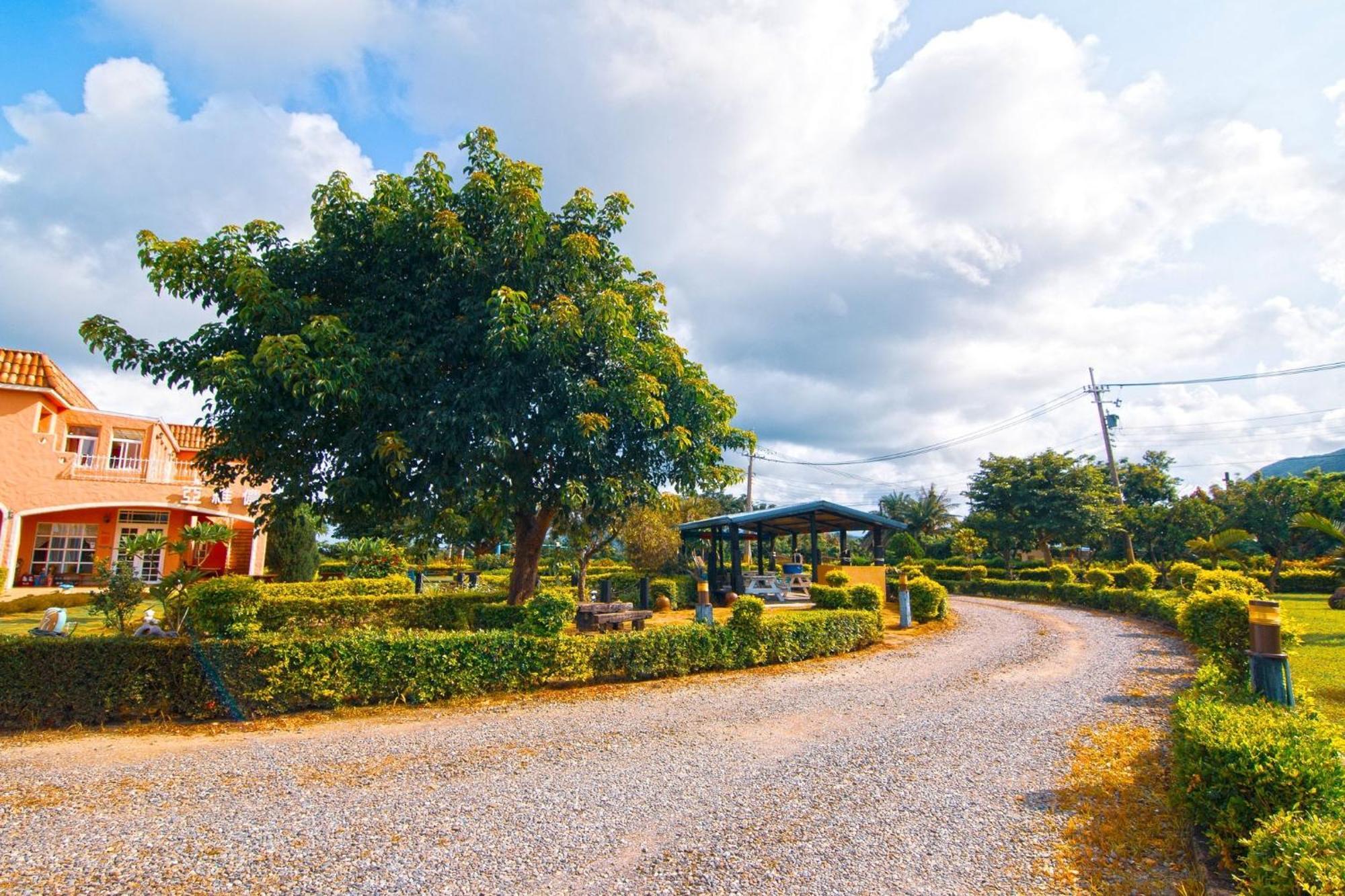 Kenting Avignon Bed & Breakfast Hengchun South Gate Exterior photo