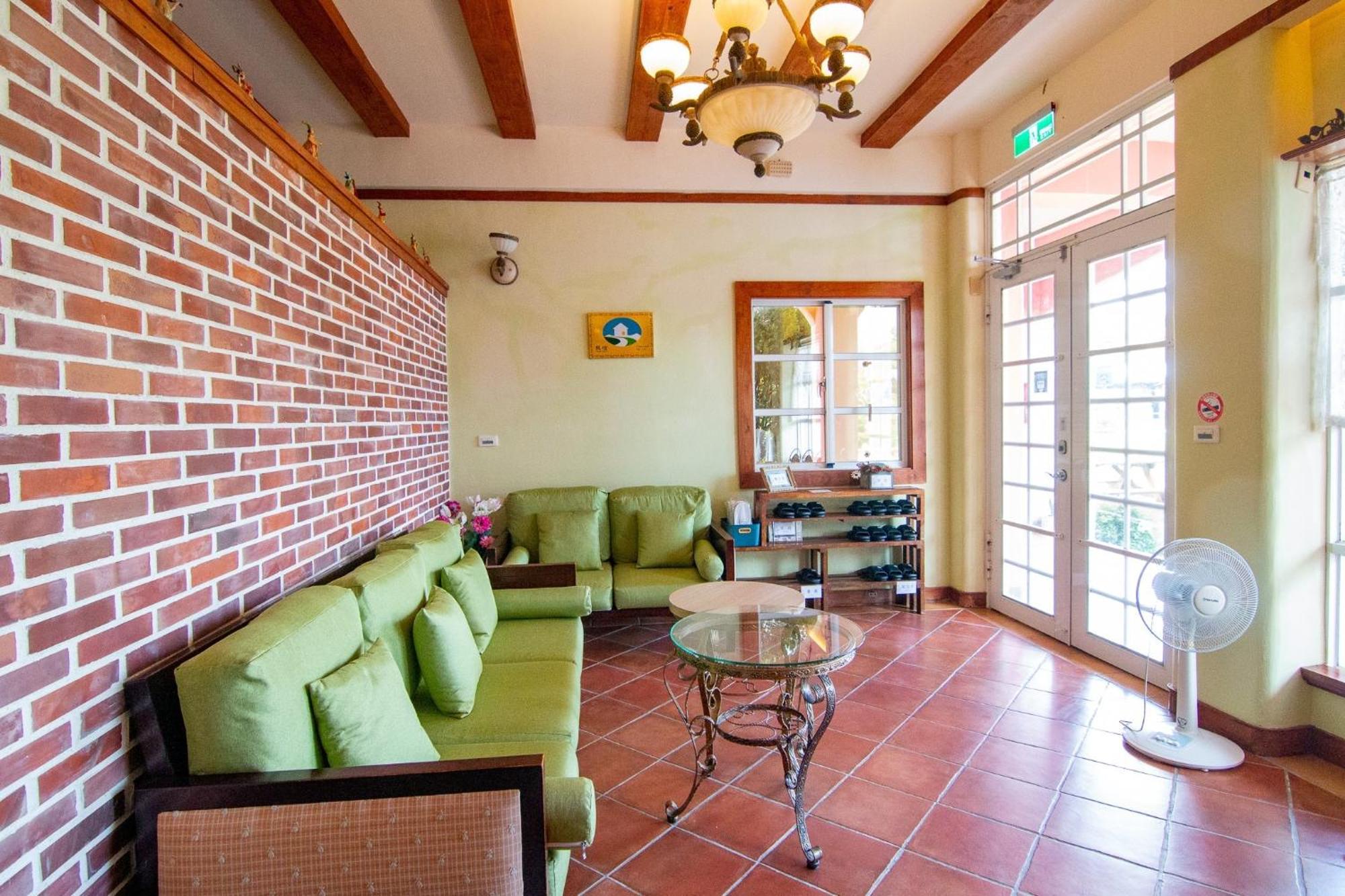 Kenting Avignon Bed & Breakfast Hengchun South Gate Exterior photo